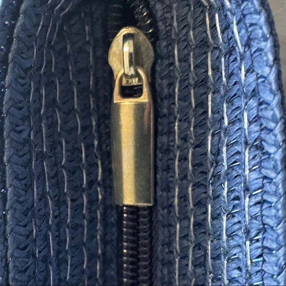 Blue and White Bohemian Beach Straw bag w tassels - Picture 5 of 7